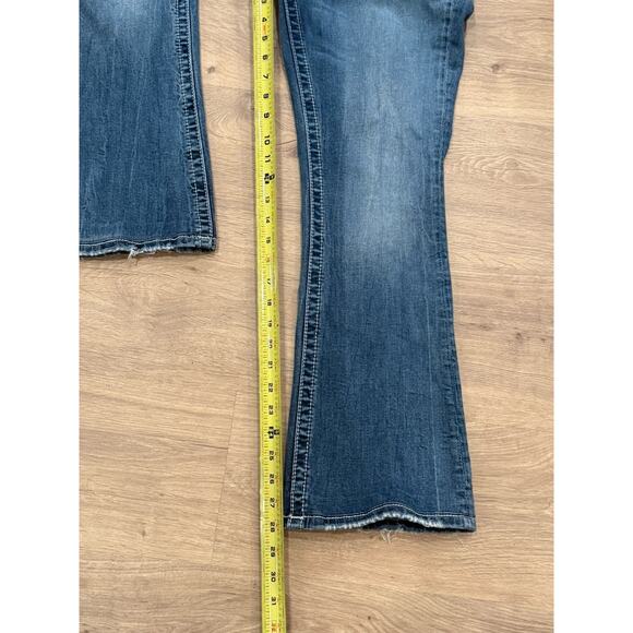 Miss Me Jeans Size 29 Easy Boot Distressed Mid Rise Rhinestones - Picture 9 of 11